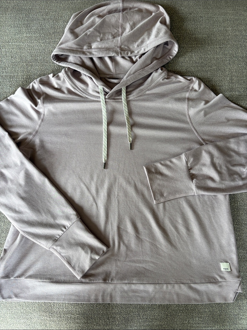 Vuori Lightweight Performance Hoodie EUC Size Medium
